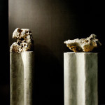 Ame?lia Toledo, Drago?es Canto res, pedras perfuradas sonorassobre colunas de concreto, di menso?es variadas, 2007 (1)