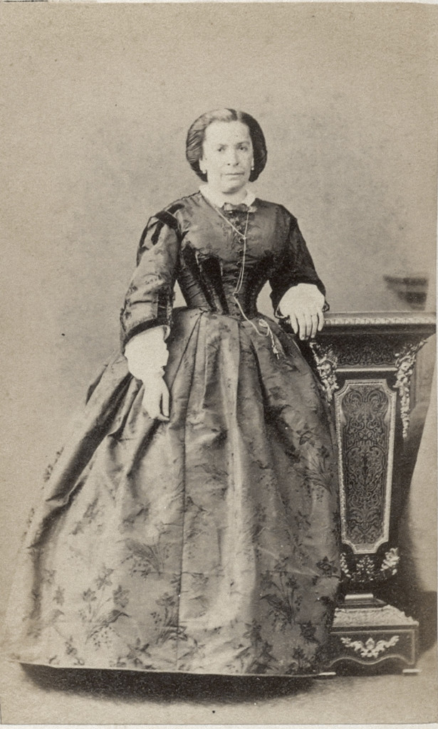 Insley Pacheco - 001