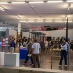 Instalação "Os meninos não sei que juras fraternas fizeram", do coletivo Vilanismo durante a 36ª Bienal de São Paulo. 07/09/2025 © Levi Fanan / Fundação Bienal de São Paulo