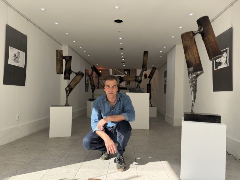Exposição de esculturas de Leonardo Stockinger.